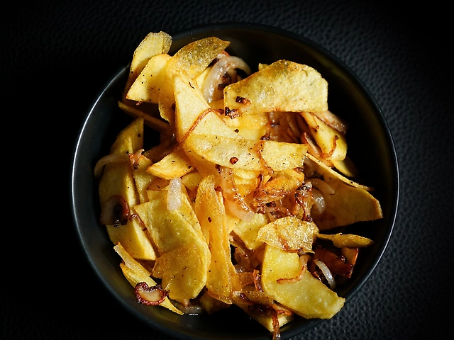 КАРТОПЛЯ ПО-ДОМАШНЬОМУ