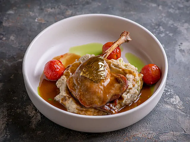 Ножка качина з трюфельним пюре