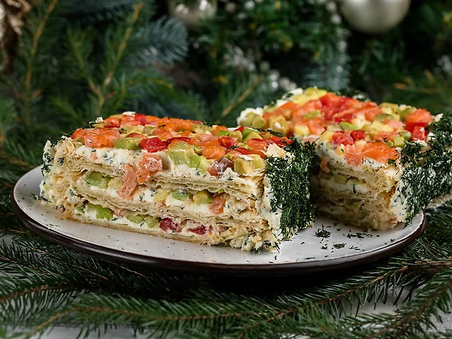 Фінський листковий пиріг з копченим лососем