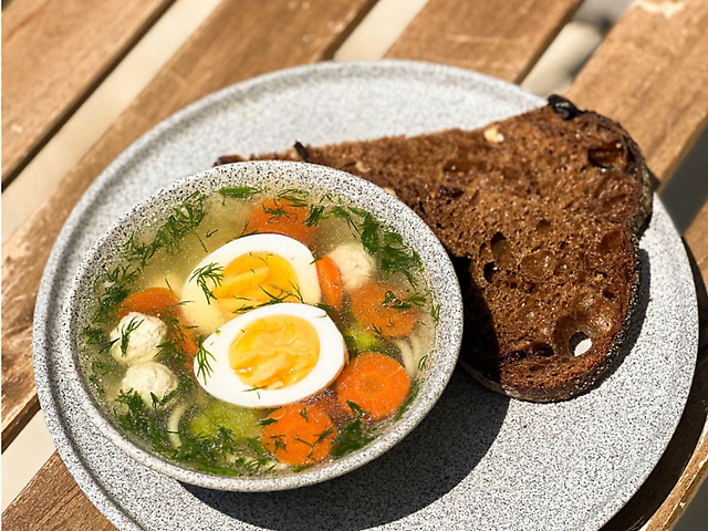 КУРЯЧИЙ БУЛЬЙОН: 