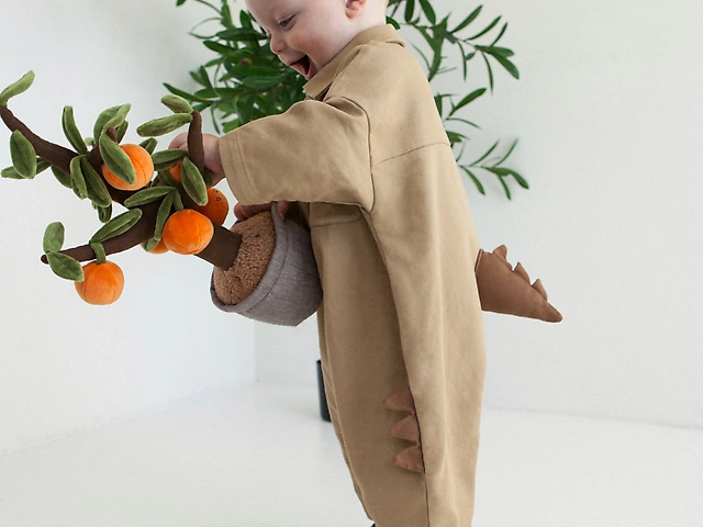 Комбінезон пісочний з хвостиком та зубцями по бокам Mini Bala