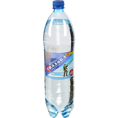 Вода мінеральна сильногазована Свалява 1.5л